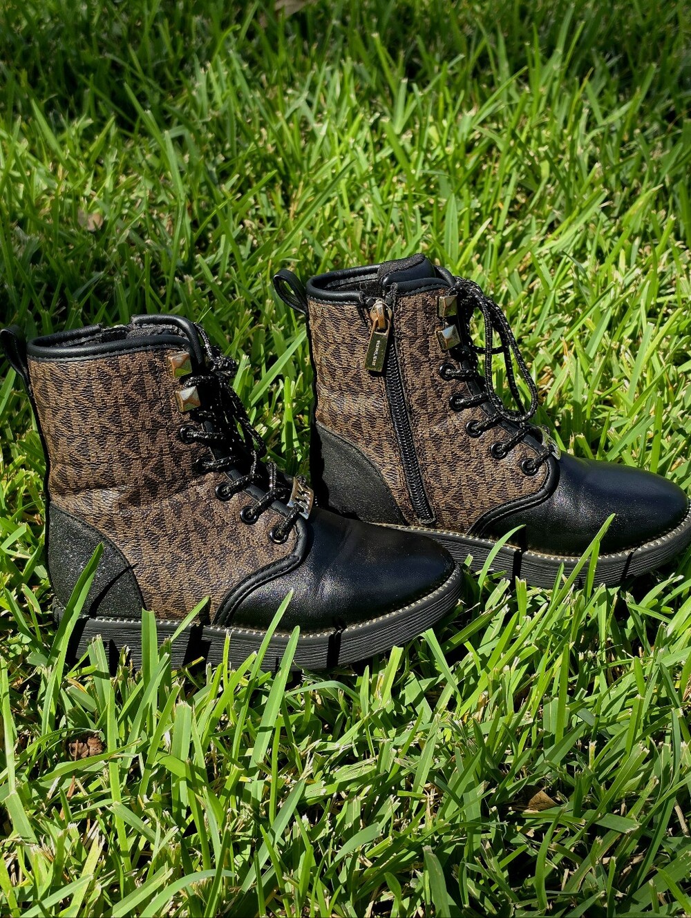 Michael Kors Kids Haskell Monogram Combat Boots – Brown/Black Size 11